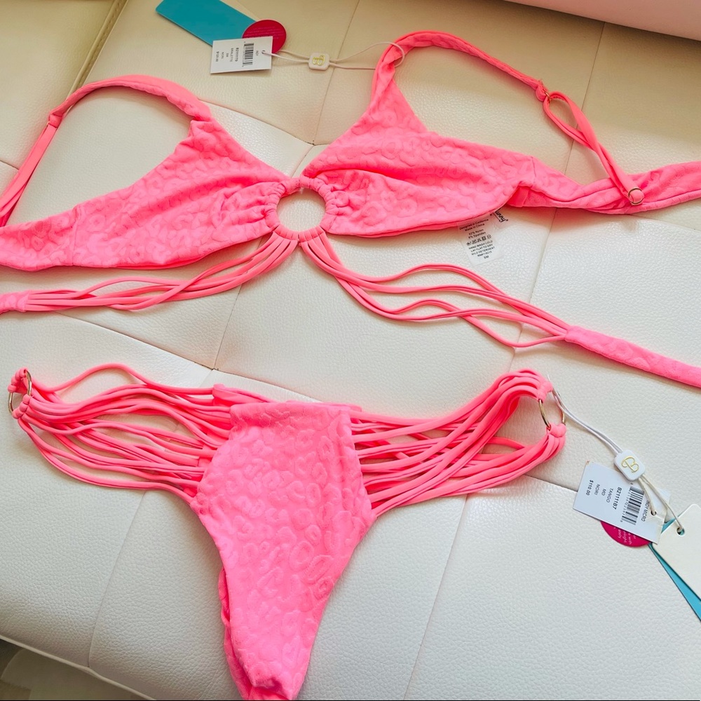 Beach bunny bikini